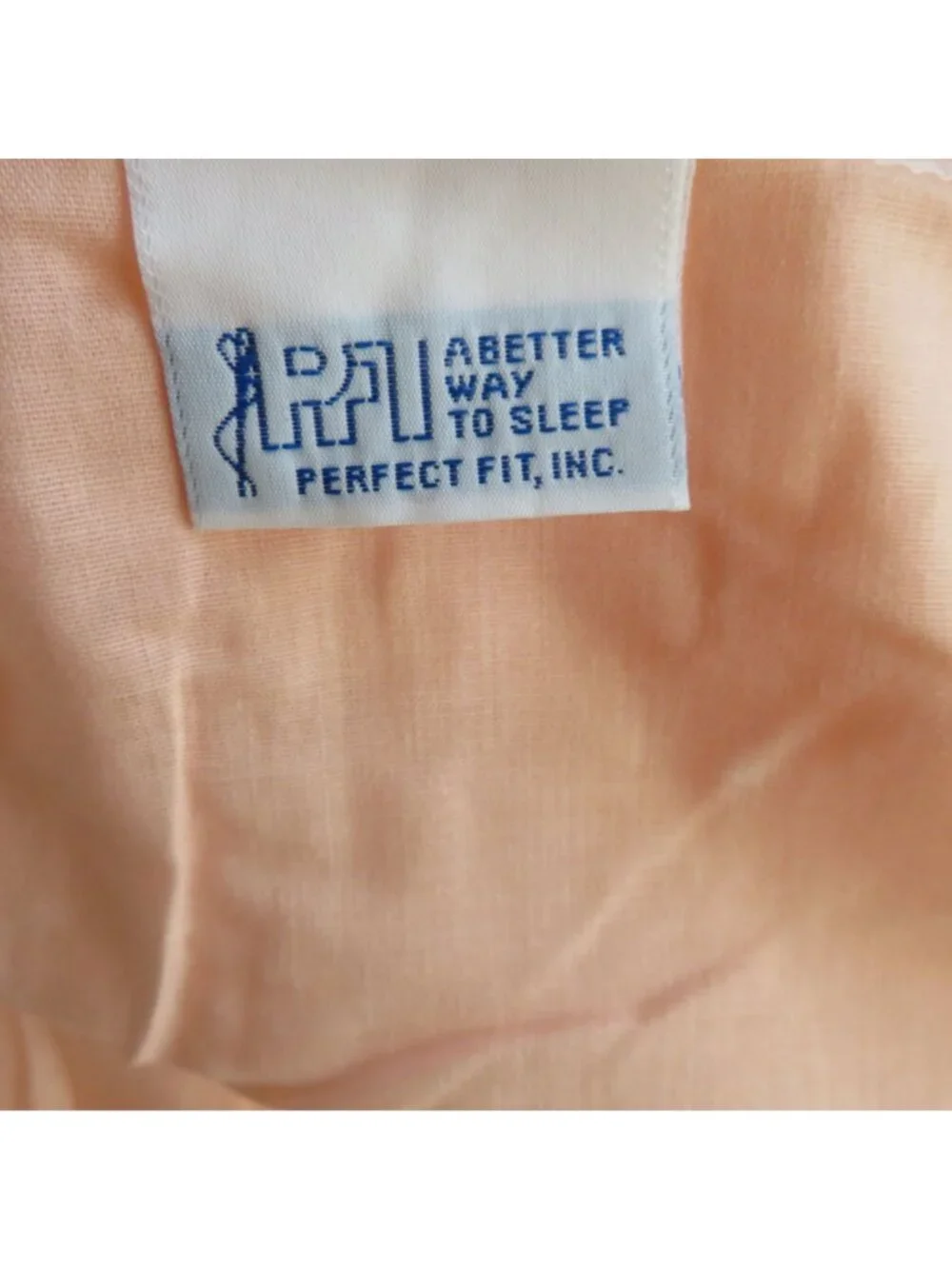 New Vintage Queen Size Peach Bed Skirt Ruffle 12